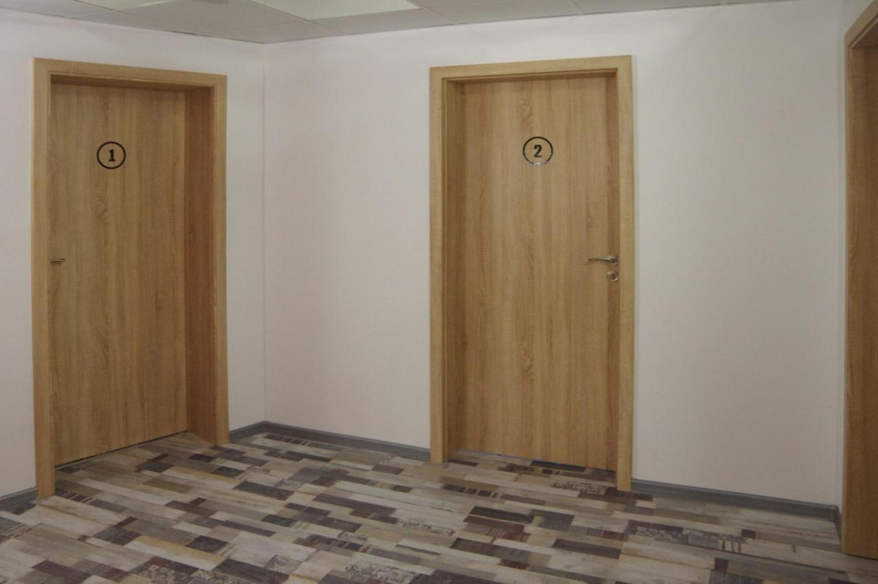 Стаи За Гости "Централ" Фамилни Стаи & Апартаменти Gabrovo Exterior foto